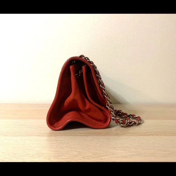 SOLD - ❤️Chanel Red Calfskin Natural Beauty Bag - Picture 4 of 13